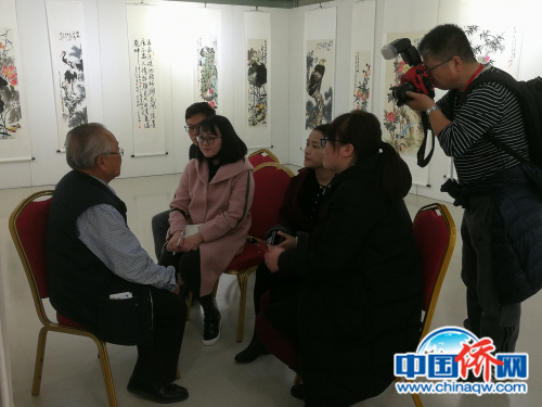 現(xiàn)場詢問咨詢。(圖片均由作者提供)
