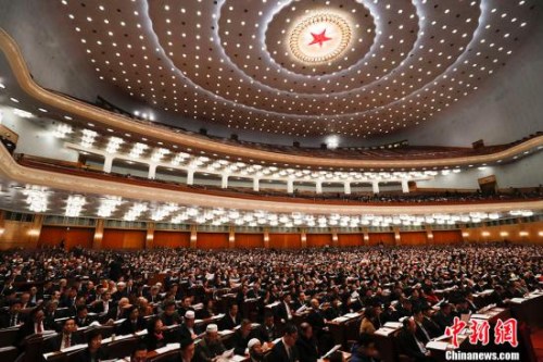 　　資料圖：3月8日，全國(guó)政協(xié)十三屆一次會(huì)議在北京舉行第二次全體會(huì)議。 <a target='_blank' >中新社</a>記者 杜洋 攝