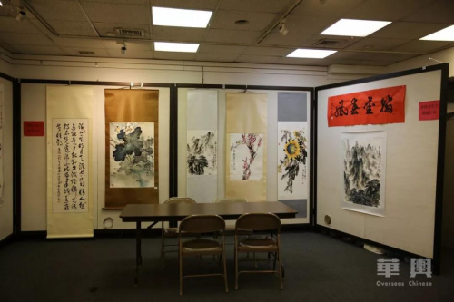 畫廊內(nèi)部展出的中國(guó)畫。