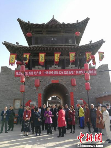 青龍鎮(zhèn)是集軍事重鎮(zhèn)、商貿(mào)集鎮(zhèn)、農(nóng)耕老鎮(zhèn)、文化名鎮(zhèn)于一體的古鎮(zhèn)?！罱苡?攝