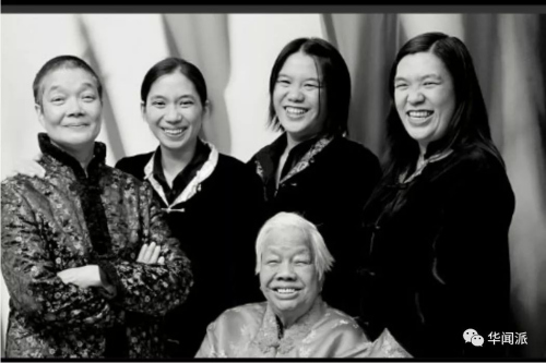 (從左至右)母親Mable、妹妹、外婆Lily(前排)和謝氏兩姐妹。(英國《華聞周刊》微信公眾號 資料圖)