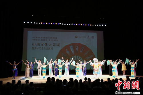 圖為全體小演員合影。 <a target='_blank' >中新社</a>記者 呂少威 攝