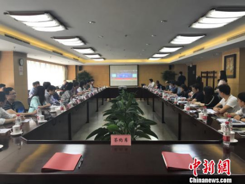 中國(guó)技術(shù)創(chuàng)業(yè)協(xié)會(huì)留學(xué)人員創(chuàng)業(yè)園聯(lián)盟與北京理工大學(xué)人事處達(dá)成合作，雙方簽訂戰(zhàn)略協(xié)議?！≈苄缷?攝