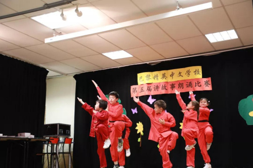 武術(shù)班小朋友的精彩表演。
