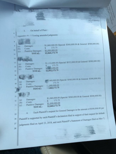 法庭判決書每位受害人獲賠金額200多萬美元。(美國《世界日報》/王婧提供)