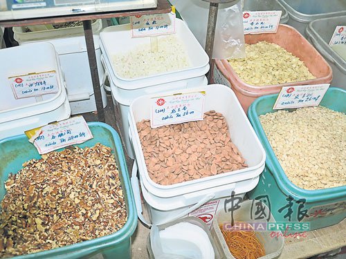 月餅制作原料價(jià)格跌幅超20%，激發(fā)民眾自制月餅得興趣。