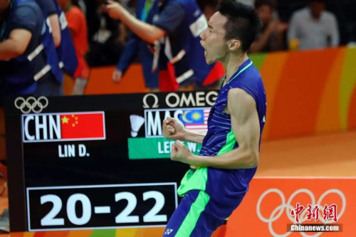 李宗偉慶祝勝利。 <a target='_blank'  >中新網(wǎng)</a>記者 盛佳鵬 攝