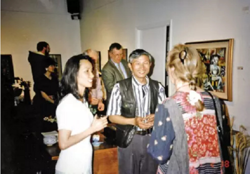 1997年，繆惠新首次在美國舉辦個(gè)人畫展
