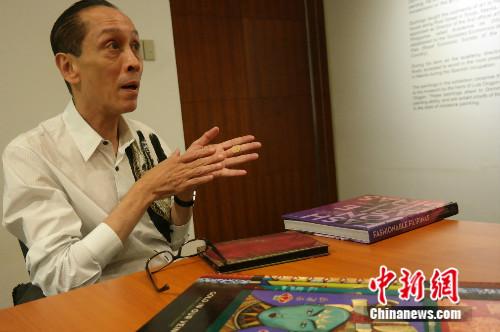 希金斯說：“在我的眼中，古老的也是時尚的；東西方文明始終相互吸引、對話、融合，不曾中斷?！标P(guān)向東 攝