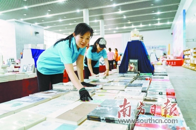 不少參展單位14日已在布展 不少參展單位14日已在布展