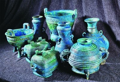圖為曾伯克父青銅組器 國家文物局供圖 圖為曾伯克父青銅組器 國家文物局供圖