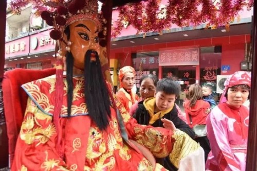 （《廣州日報(bào)》/李波 肖桂來 圖）