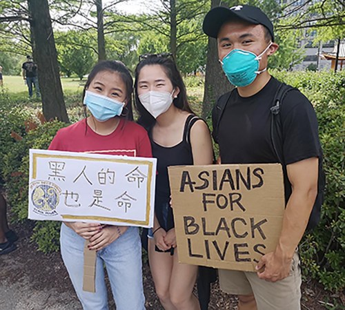 少大學生也積極參與集會游行。
