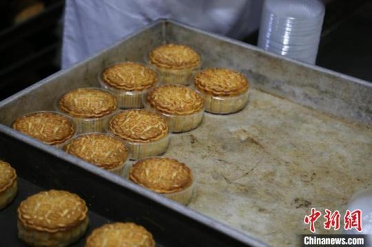 中秋節(jié)味漸濃廣式月餅“老字號(hào)”飄香