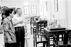 中國(guó)僑網(wǎng)松江大酒店一樓昔日?qǐng)鼍霸佻F(xiàn)