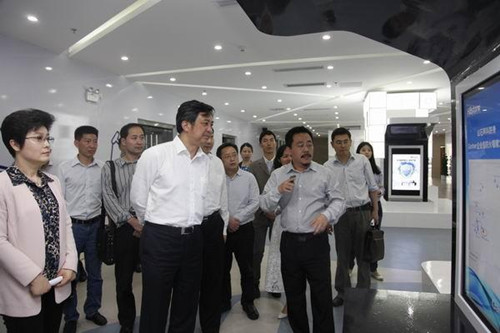 中國僑網徐明副市長走訪山石網科公司