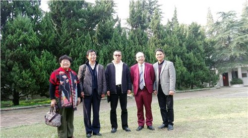 美國中美友好協(xié)會執(zhí)行主席訪問浦口行知苑