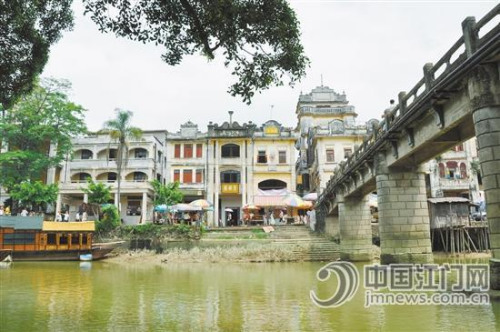 開平赤坎鎮(zhèn)因其特色騎樓聞名天下。鄧國(guó)一