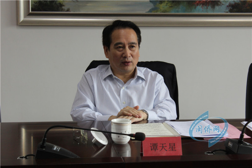 中國僑網(wǎng)國僑辦副主任譚天星在座談會上講話