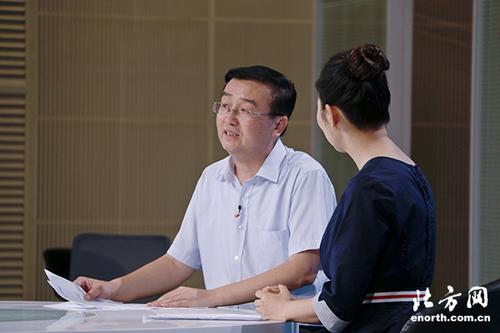 中國(guó)僑網(wǎng)天津市僑辦副主任房靖彪做客《新聞會(huì)客廳》