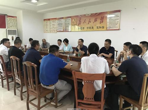 中國僑網(wǎng)現(xiàn)場座談交流