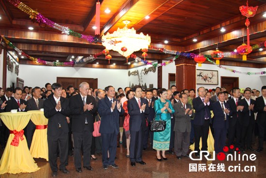 中國僑網(wǎng)中國駐老撾大使館舉行新春招待會(huì)