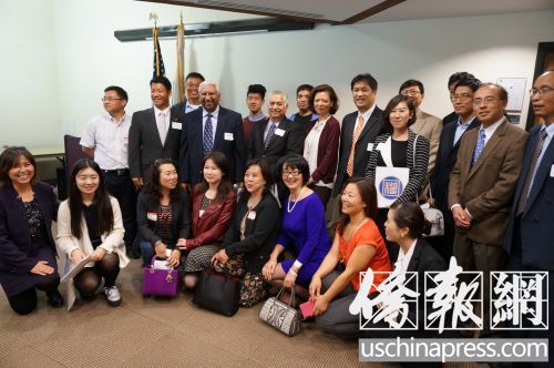 中國僑網(wǎng)15日出席美西亞裔社團(tuán)聯(lián)合新聞發(fā)布會(huì)的部分代表。(美國僑報(bào) 邱晨 攝)