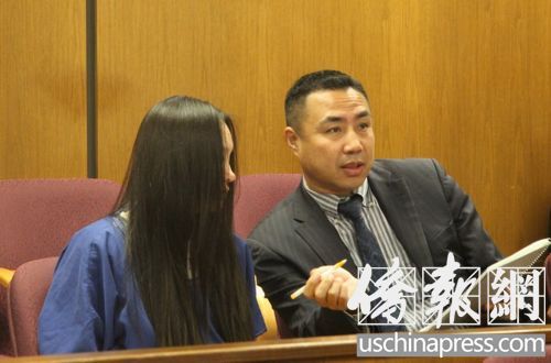 被告楊玉菡在庭上(美國(guó)《僑報(bào)》/高睿