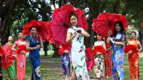 中國僑網(wǎng)(《澳洲人報》圖片)