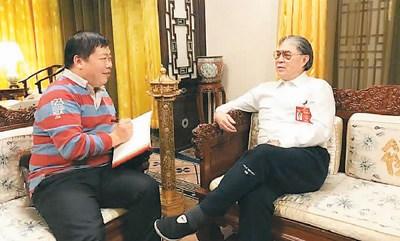中國僑網(wǎng)霍震霆。(《人民日報》記者/翁團偉 攝)