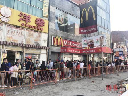 中國僑網(wǎng)事發(fā)的華人雜貨店。(紐約《僑報》/王伊琳 攝)