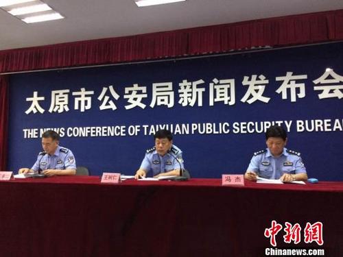 中國僑網(wǎng)新聞發(fā)布會現(xiàn)場。 宋立超 攝