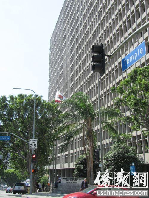 中國(guó)僑網(wǎng)洛杉磯市刑事法院。(美國(guó)《僑報(bào)》/翁羽 攝)