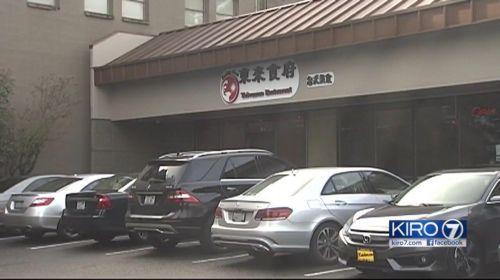 中國(guó)僑網(wǎng)“東來(lái)食府”餐館外景圖(美國(guó)《僑報(bào)》援引KIRO 7電視臺(tái)資料圖)