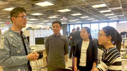 中國僑網(wǎng)學(xué)生分享各自對(duì)H1B的見解 (美國《世界日?qǐng)?bào)》/董宇 攝)