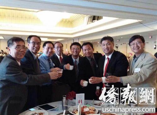 中國(guó)僑網(wǎng)橙縣華人參與助選活動(dòng)(美國(guó)《僑報(bào)》/尚穎 攝)