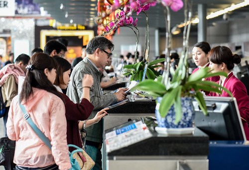 資料圖片:2016年春節(jié)全國出境游人數(shù)有望接近600萬人次