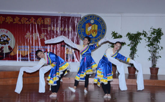 中國僑網(wǎng)藏族舞蹈《卓瑪》