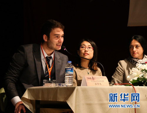 安卡拉大學(xué)漢學(xué)系學(xué)生張譽達在發(fā)言。