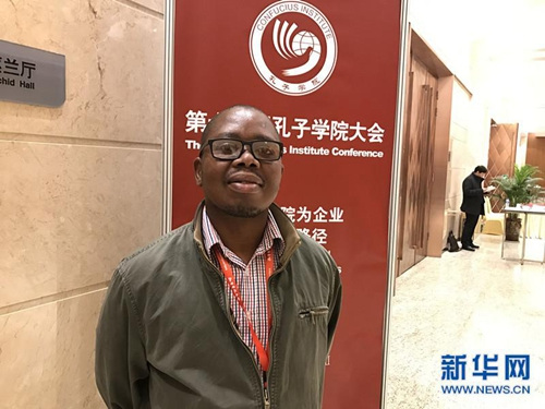 中國僑網(wǎng)Thatho pontso是萊索托馬塞盧Machabeng college的教師。