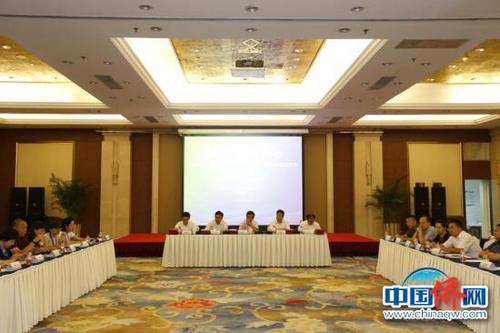 中國僑網(wǎng)座談會(huì)現(xiàn)場 趙猛攝