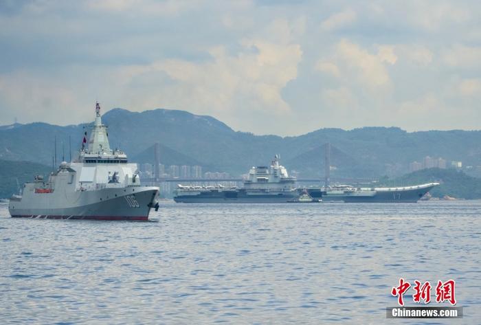 中國人民解放軍海軍山東艦編隊抵達香港