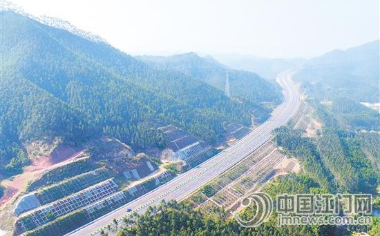 中國僑網江羅高速計劃12月28日正式通車運營。