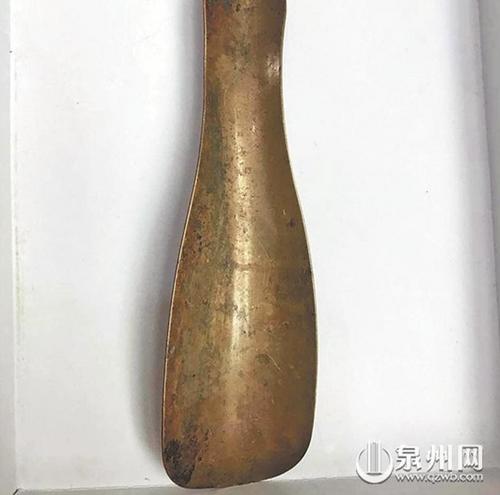 中國僑網(wǎng)銅質(zhì)鞋拔