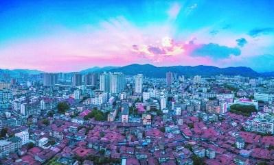 中國(guó)僑網(wǎng)宋城歷史文化古街航拍圖 許武 攝