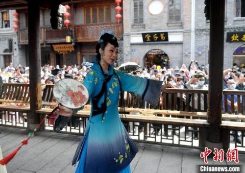 中國(guó)僑網(wǎng)呂明攝