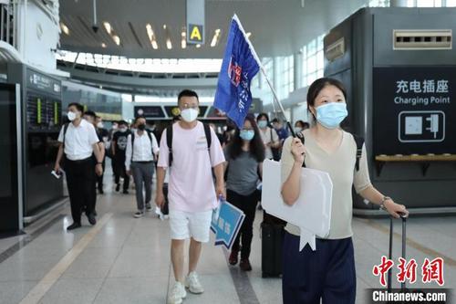 中國僑網(wǎng)海寧包機出海搶單團前往日本 海寧傳媒中心供圖