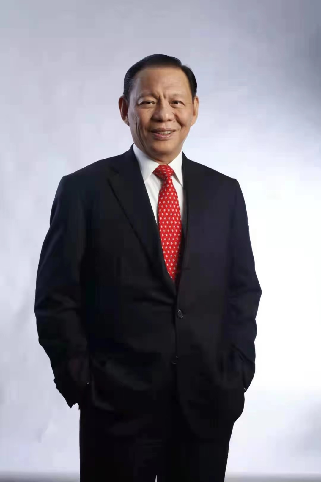 陳江和：新加坡金鷹集團主席