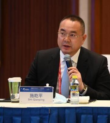 施乾平：德邁國際產(chǎn)業(yè)集團董事長