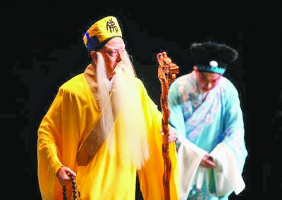 中國僑網中國國家京劇院《白蛇傳》在法國昂熱演出